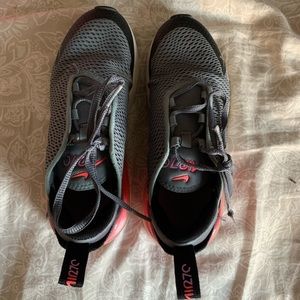 Kids Dark Grey and Pink Nike airmax 270